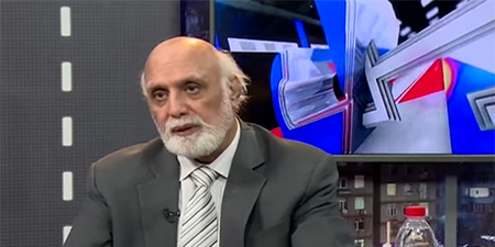 Haroon Rasheed plagiarizes Independent Urdu article