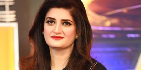 Paras Jahanzaib bids farewell to Samaa TV