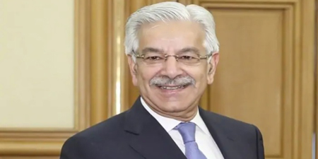 PML-N leader Khawaja Asif denies Ansar Abbasi's story