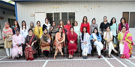 PTI's Kanwal Shauzab assures support to women journalists