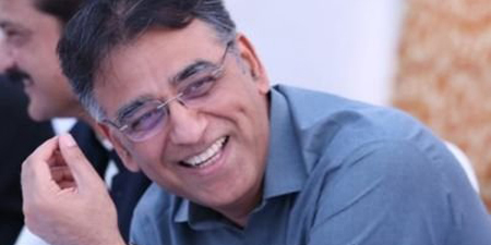 Dawn headline upsets Minister Asad Umar