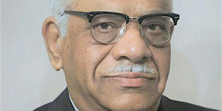 'Failed' Geo heavyweight analysts owe an apology to viewers, says Shaheen Sehbai