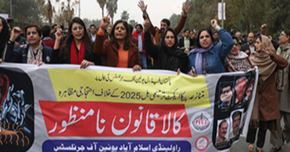 IFJ report highlights systemic pressure on Pakistan media