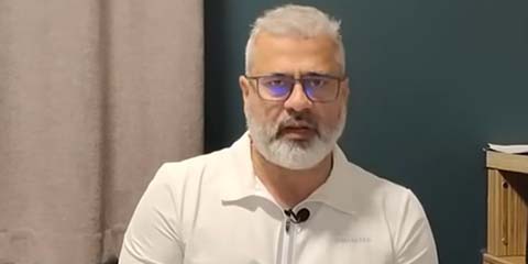 Imran Riaz Khan blasts Sohail Warraich, calls him a 'tout' Imran Riaz Khan blasts Sohail Warraich, calls him a 'tout'