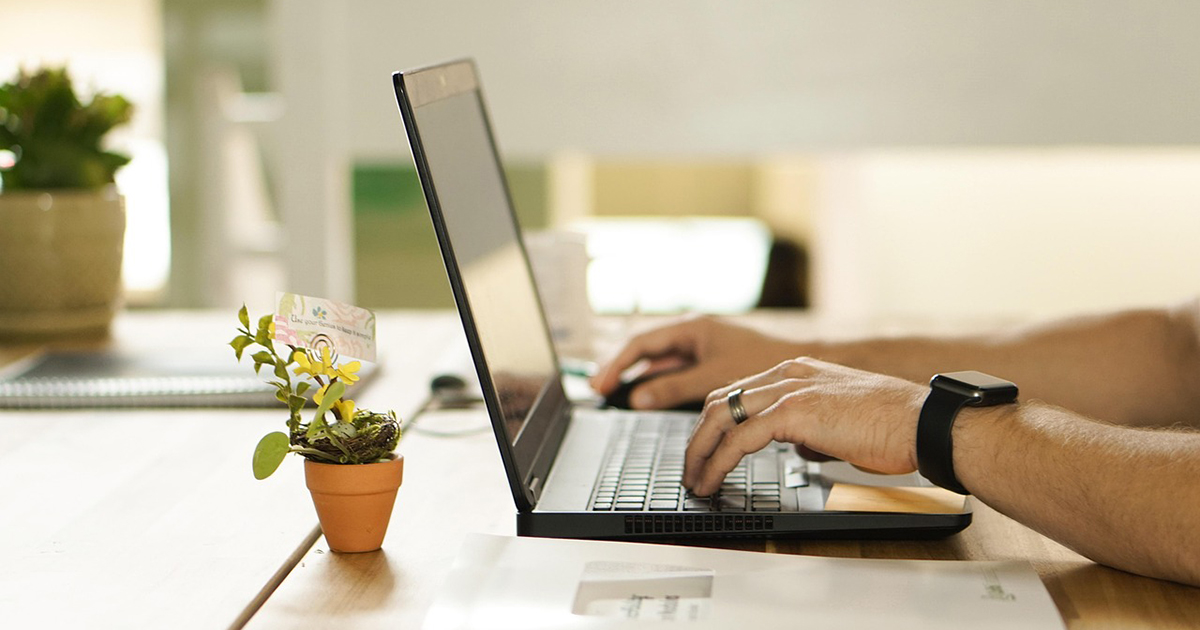 Independent media outlets expand influence as trust in news erodes