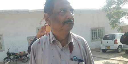 Journalist attacked and injured by land grabbers in Shahdadkot