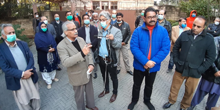 Journalists protest outside Dawn offices in Islamabad