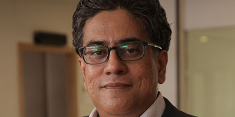 Kamal Siddiqi honored with Journalists of Courage Impact Award in Manila