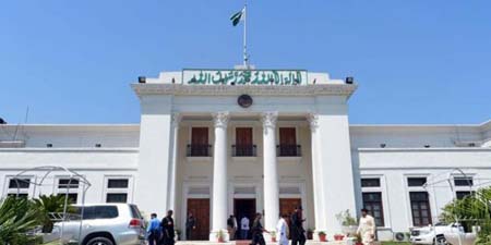 KP Assembly passes resolution condemning sackings of media workers
