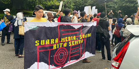 Malaysian journalists protest amendments threatening press freedom