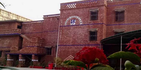 PFUJ condemns district bureaucracy for conspiring to demolish Sukkur Press Club