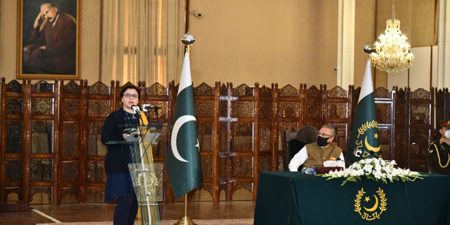 President Arif Alvi concerned over women journalists losing jobs