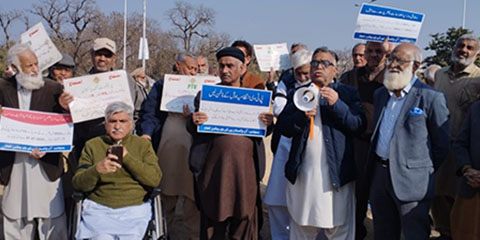 PTV pensioners continue protests over unpaid dues and medical facilities