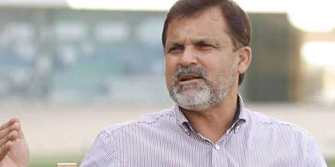 Sindh lawmaker apologizes after raising false news of Moin Khan’s death