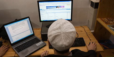 Taliban ban fiber optic internet in Balkh and nine provinces, CPJ demands restoration Taliban ban fiber optic internet in Balkh and nine provinces, CPJ demands restoration