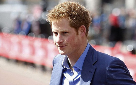 Papers warned over Prince Harry nude photos