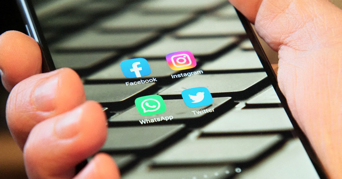 X algorithm penalizes links, Nieman Lab analysis finds